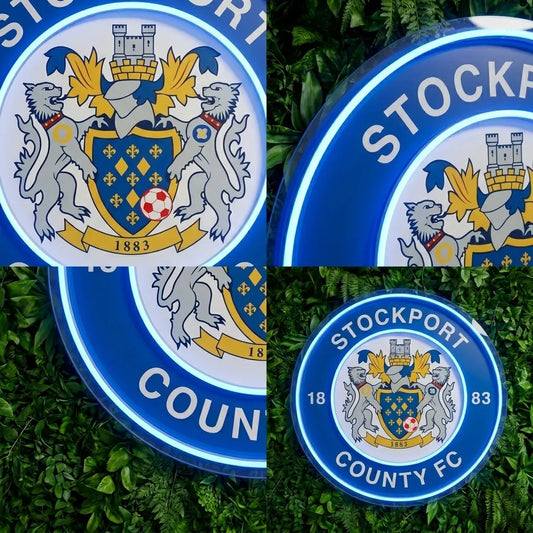 Letrero de neón del escudo de Stockport County FC