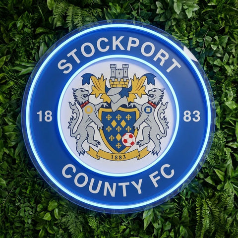 Letrero de neón del escudo de Stockport County FC